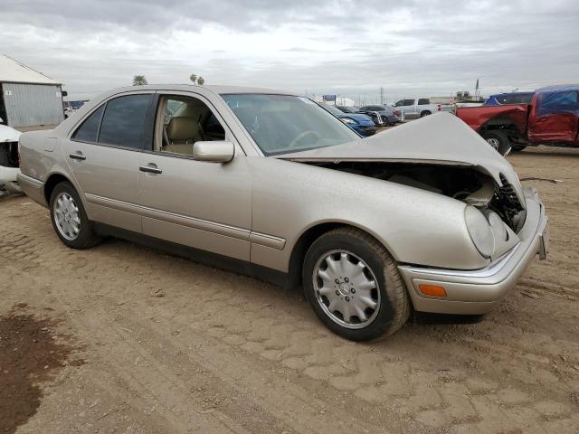 WDBJF65H8XA814355 - 1999 MERCEDES-BENZ E 320 TAN photo 4