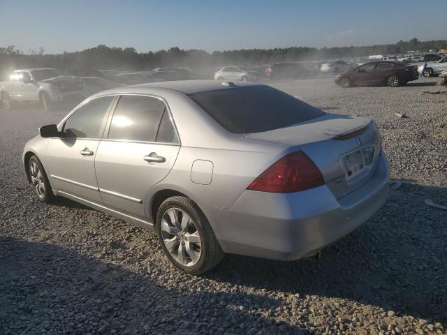 1HGCM66507A078808 - 2007 HONDA ACCORD EX SILVER photo 2