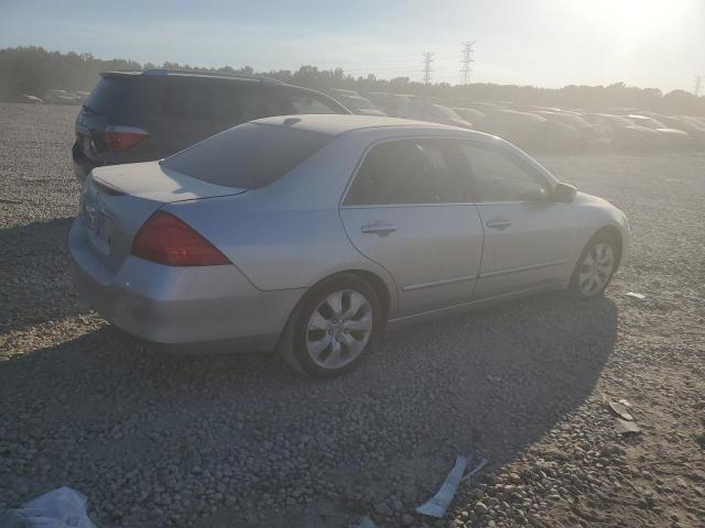 1HGCM66507A078808 - 2007 HONDA ACCORD EX SILVER photo 3