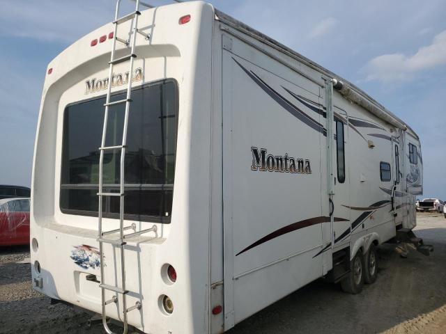 4YDF37522B4702933 - 2011 KEYSTONE MONTANA 白色 照片 4