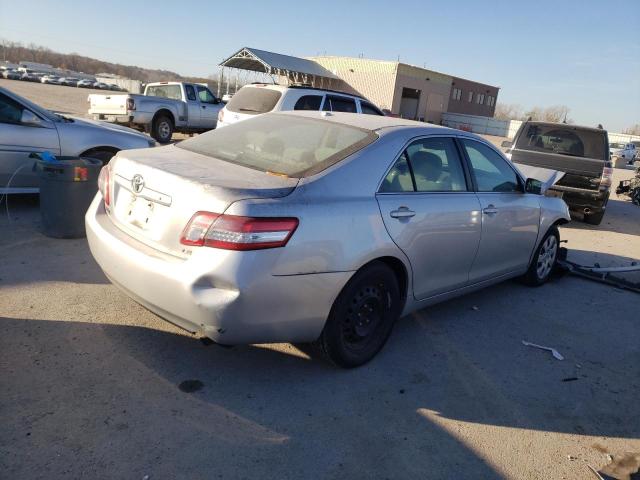 4T1BF3EK4BU643185 - 2011 TOYOTA CAMRY BASE SILVER photo 3