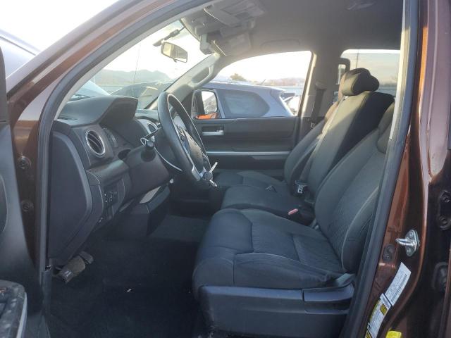 5TFUW5F17HX660259 - 2017 TOYOTA TUNDRA DOUBLE CAB SR/SR5 BROWN photo 7