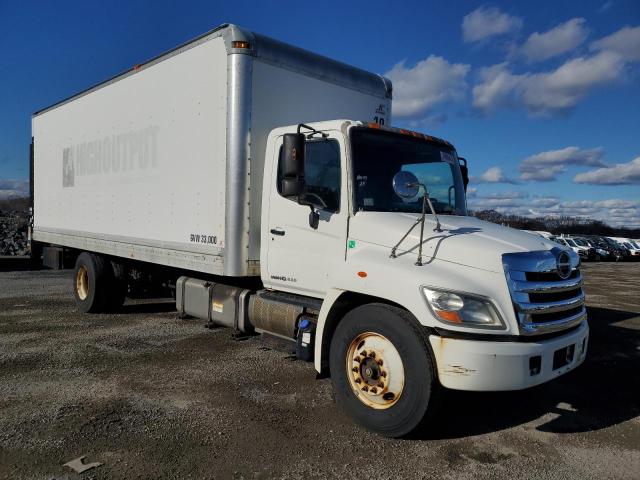 5PVNV8JT7D4S52647 - 2013 HINO HINO 338 WHITE photo 1