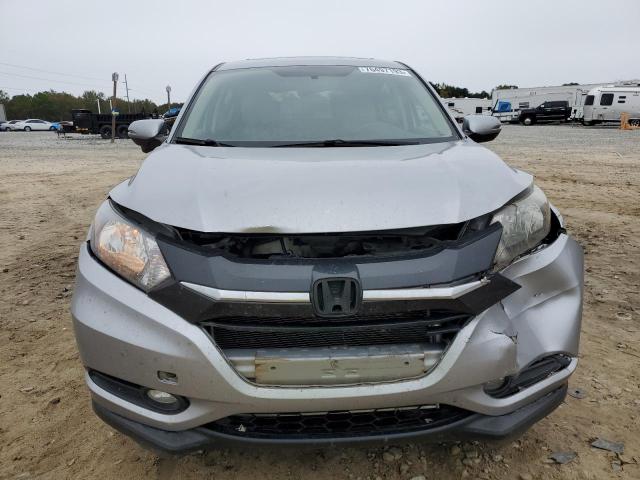 3CZRU6H56JM702556 - 2018 HONDA HR-V EX SILVER photo 5