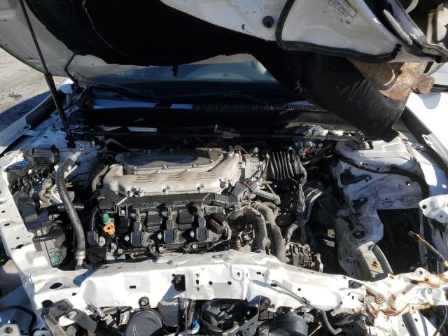 19UUB2F6XJA008669 - 2018 ACURA TLX TECH+A WHITE photo 11