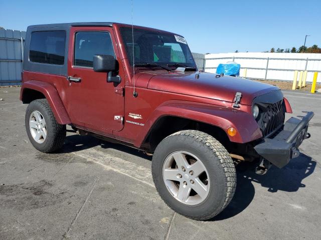 1J4FA54158L566912 - 2008 JEEP WRANGLER SAHARA BURGUNDY photo 4