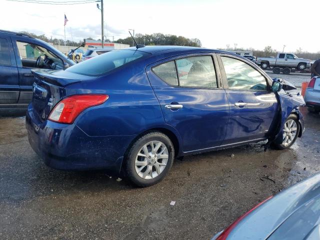 3N1CN7AP3JL844253 - 2018 NISSAN VERSA S BLUE photo 3