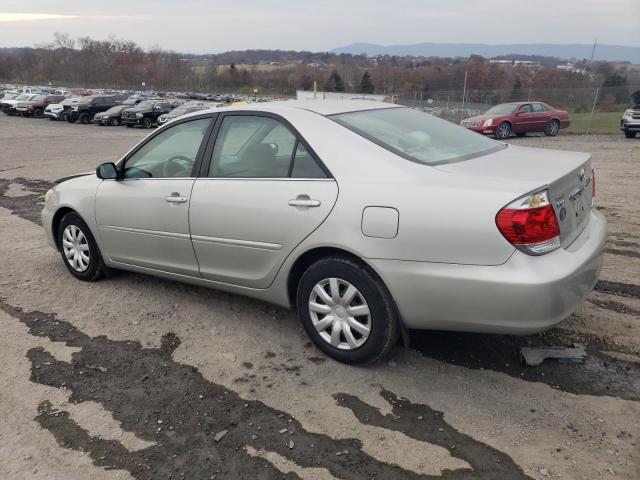 4T1BE32K25U387012 - 2005 TOYOTA CAMRY LE SILVER photo 2