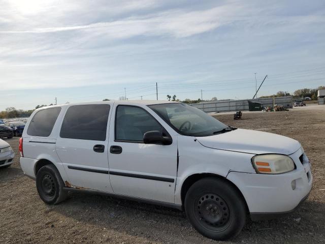 1GNDV13W78D174233 - 2008 CHEVROLET UPLANDER თეთრი ფოტო 4