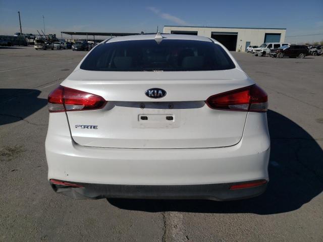 3KPFL4A76JE196894 - 2018 KIA FORTE LX WHITE photo 6