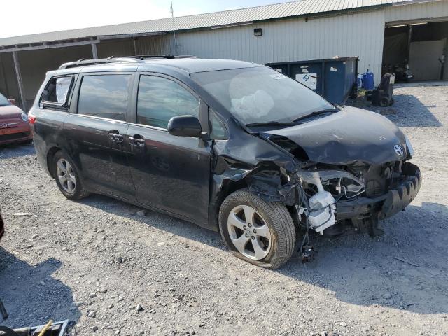 5TDKZ3DC6HS819222 - 2017 TOYOTA SIENNA LE BLACK photo 4