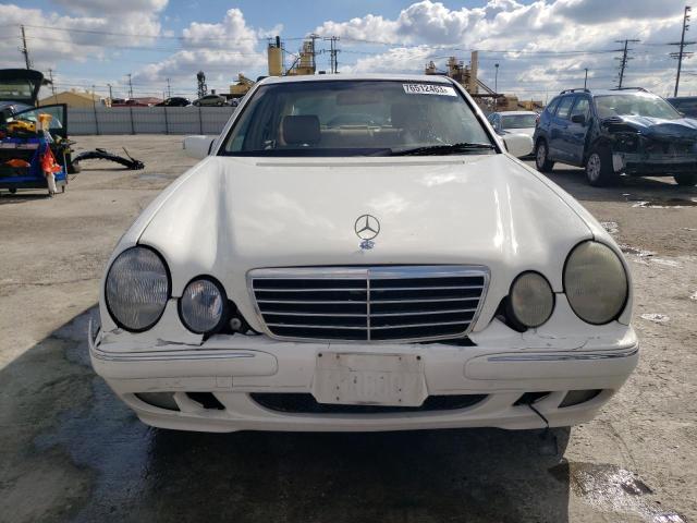 WDBJF65J62B488951 - 2002 MERCEDES-BENZ E 320 WHITE photo 5