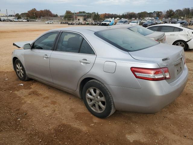 4T1BF3EKXBU760933 - 2011 TOYOTA CAMRY BASE SILVER photo 2