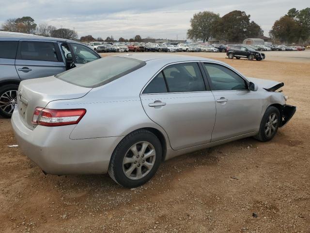 4T1BF3EKXBU760933 - 2011 TOYOTA CAMRY BASE SILVER photo 3