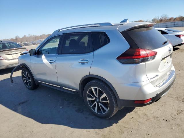 JN8AT2MV6JW340401 - 2018 NISSAN ROGUE S SILVER photo 2