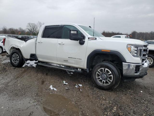 1GT49TEY4PF176628 - 2023 GMC SIERRA K3500 SLE WHITE photo 4