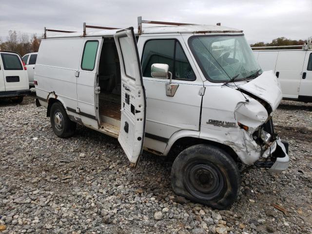 1GCGG35K1TF101264 - 1996 CHEVROLET VAN G3500 WHITE photo 4