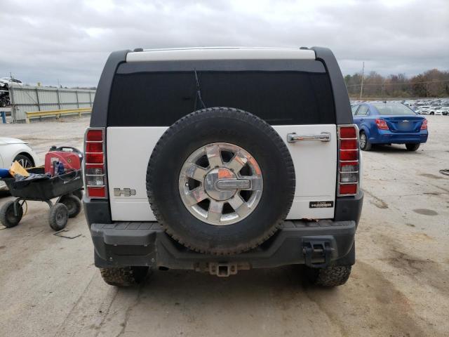 5GTEN13E288149939 - 2008 HUMMER H3 WHITE photo 6