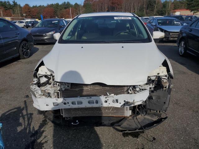 1FADP3K25EL277753 - 2014 FORD FOCUS SE WHITE photo 5