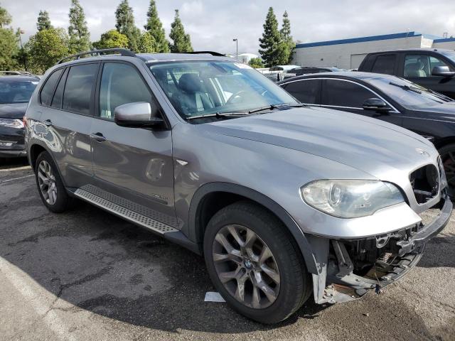 5UXZV4C53BL416132 - 2011 BMW X5 XDRIVE35I GRAY photo 4