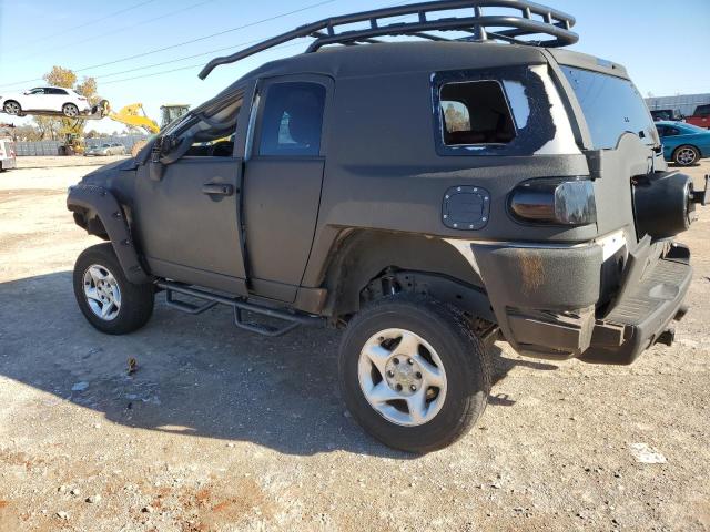 JTEBU11F770089822 - 2007 TOYOTA FJ CRUISER BLACK photo 2