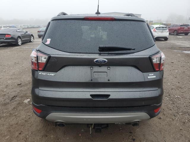 1FMCU0GD5JUD20494 - 2018 FORD ESCAPE SE GRAY photo 6