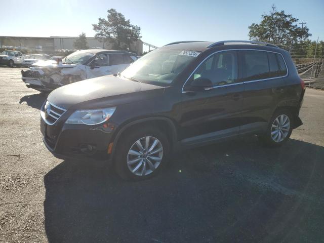 2011 VOLKSWAGEN TIGUAN S, 