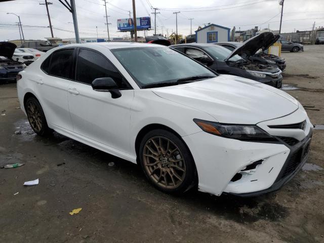 4T1G11AK4PU137961 - 2023 TOYOTA CAMRY SE NIGHT SHADE WHITE photo 4