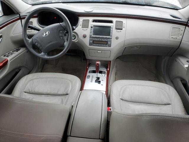 KMHFC46F68A250008 - 2008 HYUNDAI AZERA SE SILVER photo 8