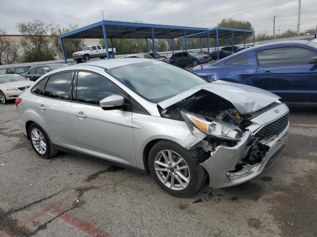 1FADP3F27GL306389 - 2016 FORD FOCUS SE SILVER photo 4