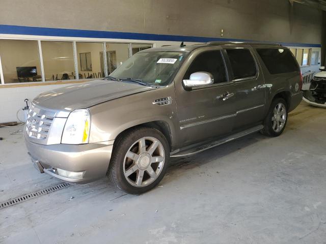 2011 CADILLAC ESCALADE ESV LUXURY, 