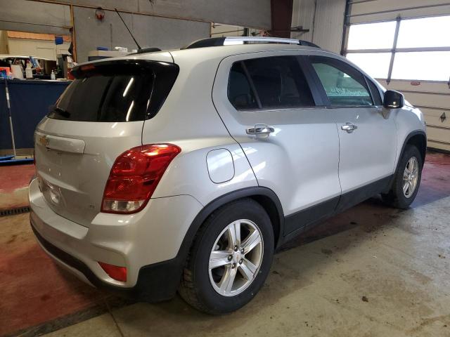 KL7CJPSB8KB809087 - 2019 CHEVROLET TRAX 1LT SILVER photo 3