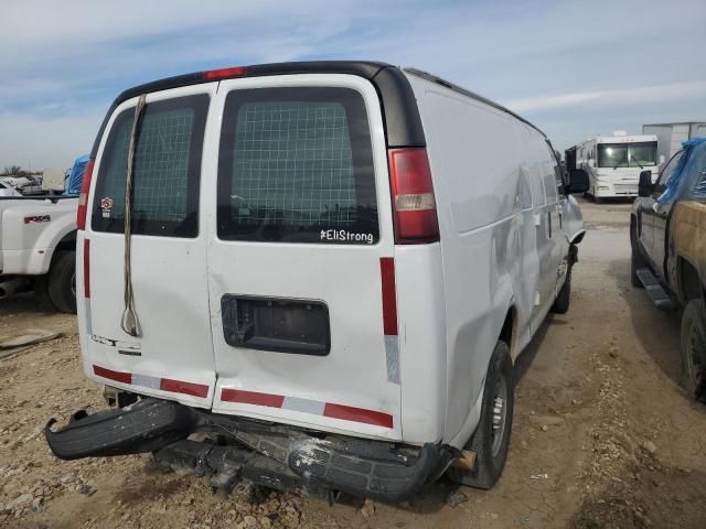 1GCWGGCG8E1126647 - 2014 CHEVROLET EXPRESS G2 WHITE photo 3