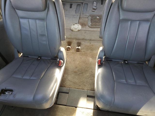 2C4GP54L25R294235 - 2005 CHRYSLER TOWN & COU TOURING 白色 照片 10