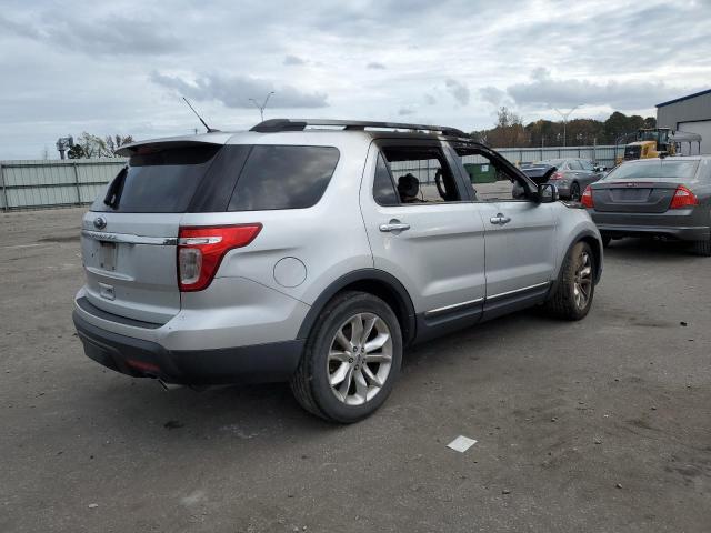 1FMHK7F8XBGA64605 - 2011 FORD EXPLORER LIMITED SILVER photo 3