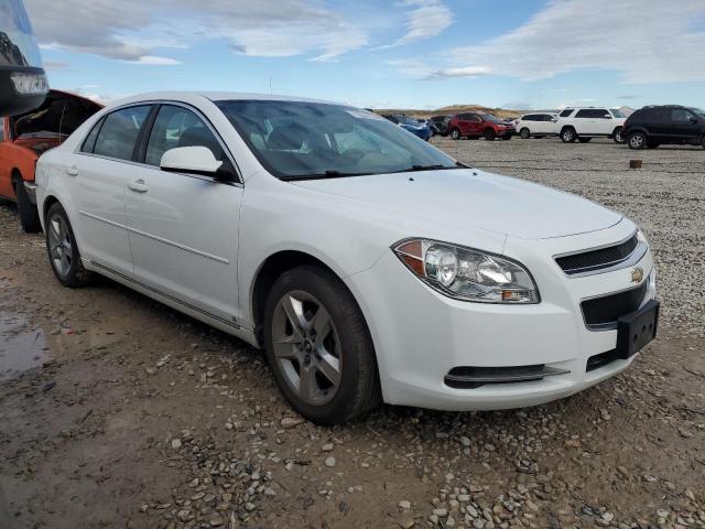 1G1ZH57BX9F111162 - 2009 CHEVROLET MALIBU 1LT WHITE photo 4