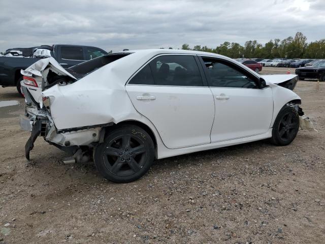 4T1BF1FK2DU661609 - 2013 TOYOTA CAMRY L WHITE photo 3