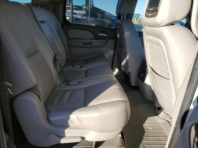 1GKFK16347J401555 - 2007 GMC YUKON XL K1500 WHITE photo 11