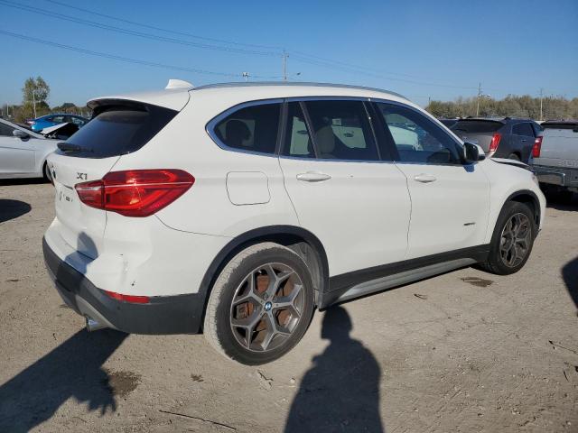 WBXHT3C36H5F75824 - 2017 BMW X1 XDRIVE28I WHITE photo 3