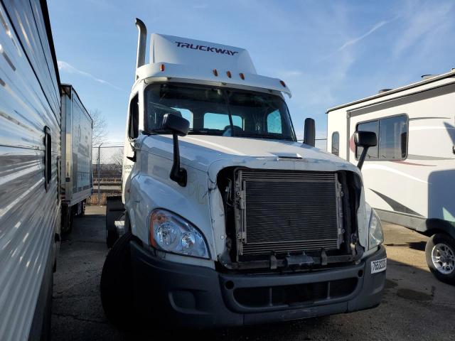 3AKBGDDV6GDHB9117 - 2016 FREIGHTLINER CASCADIA 1 WHITE photo 1