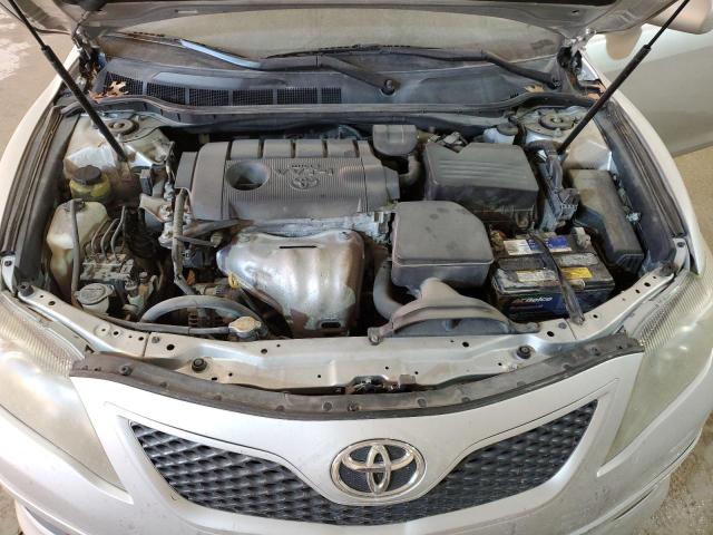 4T1BF3EK1BU619717 - 2011 TOYOTA CAMRY BASE SILVER photo 11