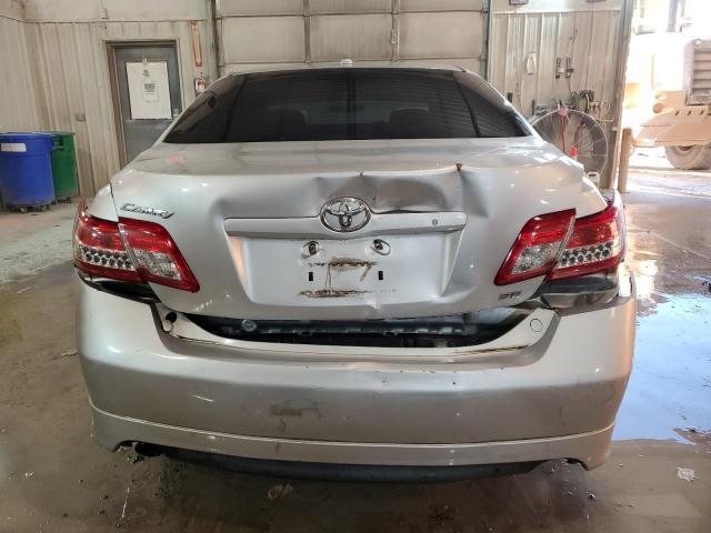 4T1BF3EK1BU619717 - 2011 TOYOTA CAMRY BASE SILVER photo 6