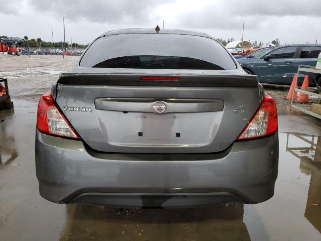 3N1CN7AP5KL841369 - 2019 NISSAN VERSA S GRAY photo 6