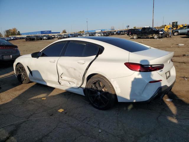 WBAGV8C01PCL31007 - 2023 BMW M850XI WHITE photo 2