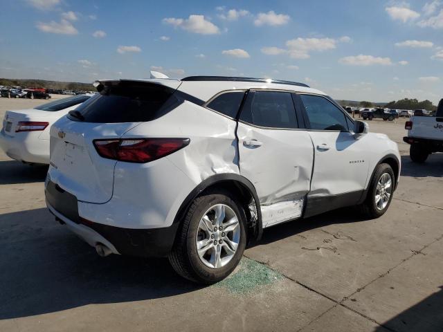 3GNKBHRS6KS703952 - 2019 CHEVROLET BLAZER 3LT WHITE photo 3