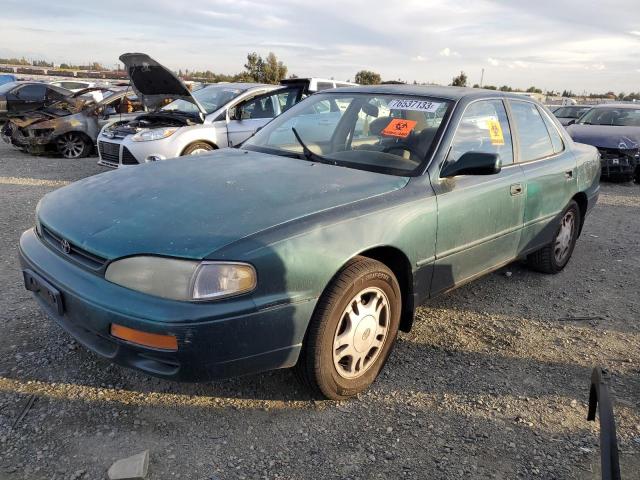 4T1BF12KXTU874019 - 1996 TOYOTA CAMRY LE GREEN photo 1