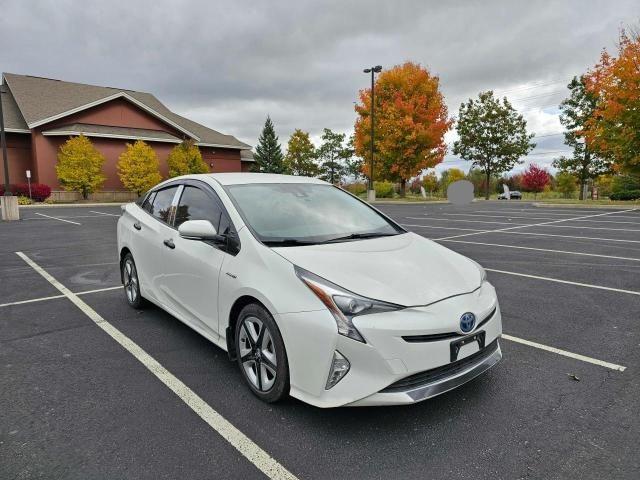 JTDKARFU8G3022096 - 2016 TOYOTA PRIUS WHITE photo 1