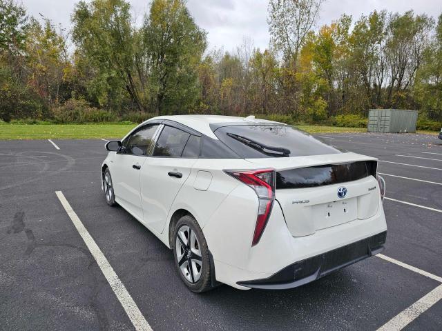 JTDKARFU8G3022096 - 2016 TOYOTA PRIUS WHITE photo 3