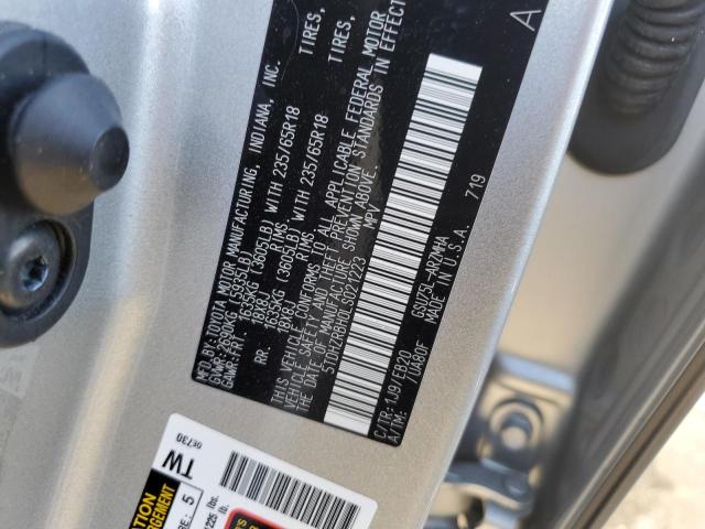 5TDHZRBH0LS021223 - 2020 TOYOTA HIGHLANDER XLE GRAY photo 13