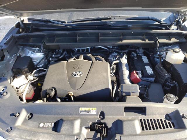 5TDGZRAH5MS531324 - 2021 TOYOTA HIGHLANDER XLE SILVER photo 12